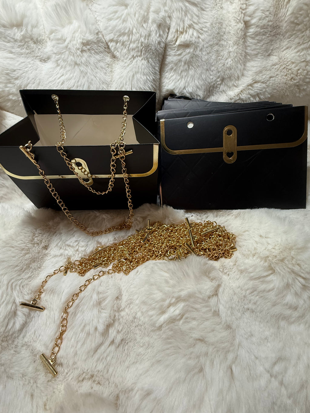 Designer Purse With Chain Handles Gift Bags